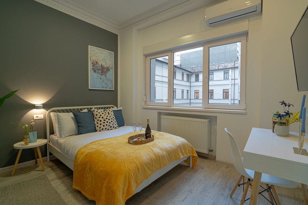 4BR Sanctuary - Near Cismigiu Park Universitatii