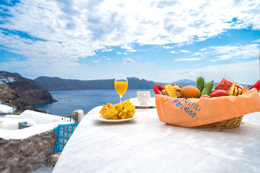Santorini Paradise