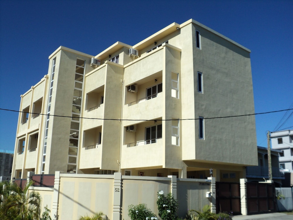 Hotel Monalysa St Honoré Apartment & Studio - Image 1