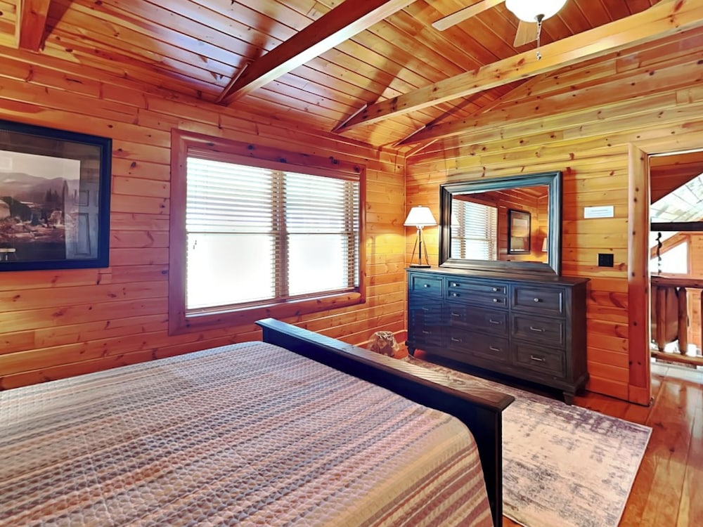 Crow's Point Lakehouse by Taylor Made Deep Creek