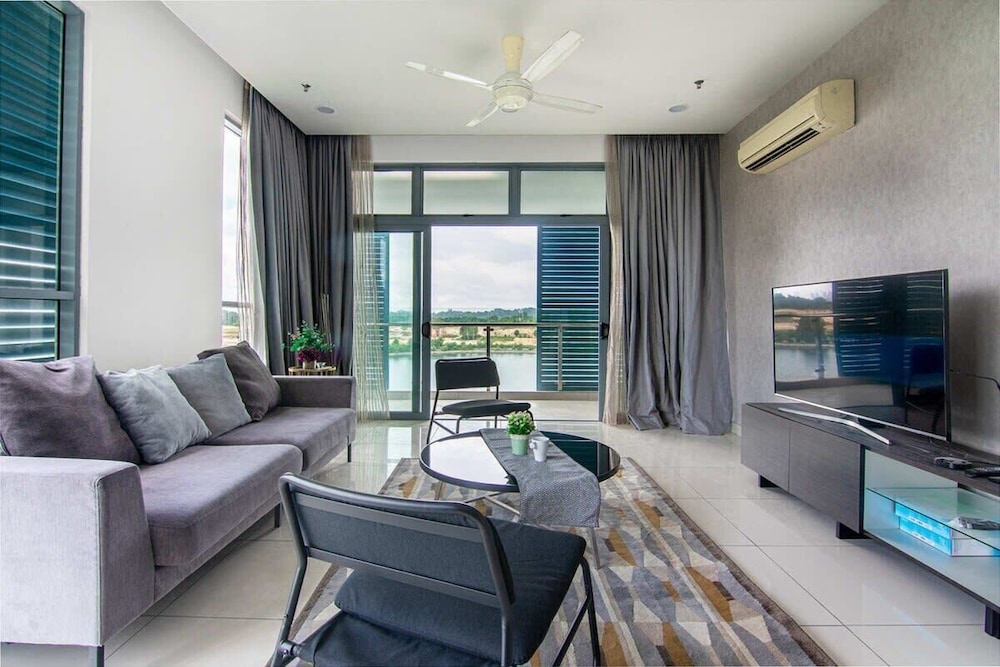 3BR Somerset Puteri Harbour View, Legoland