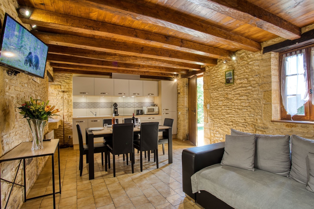 Combas Village De Gites