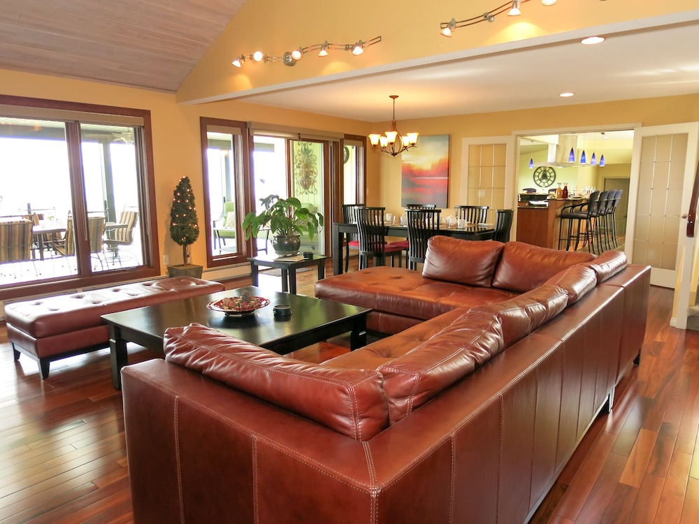 A View of the Lake Bed & Breakfast