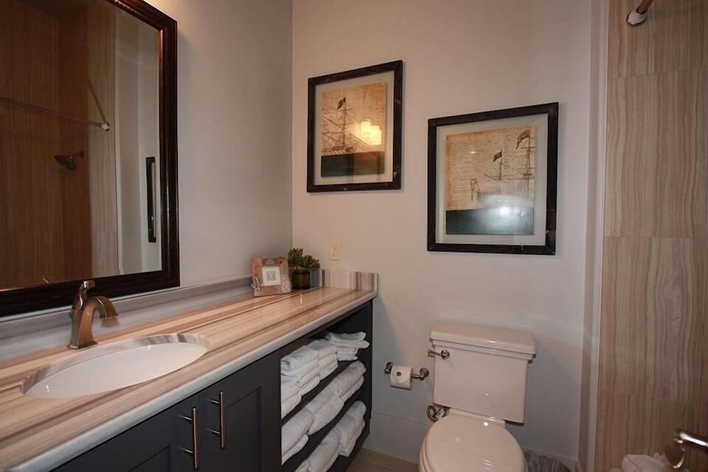 Gulf Breeze 6 Bedroom Holiday Home by Five Star Properties