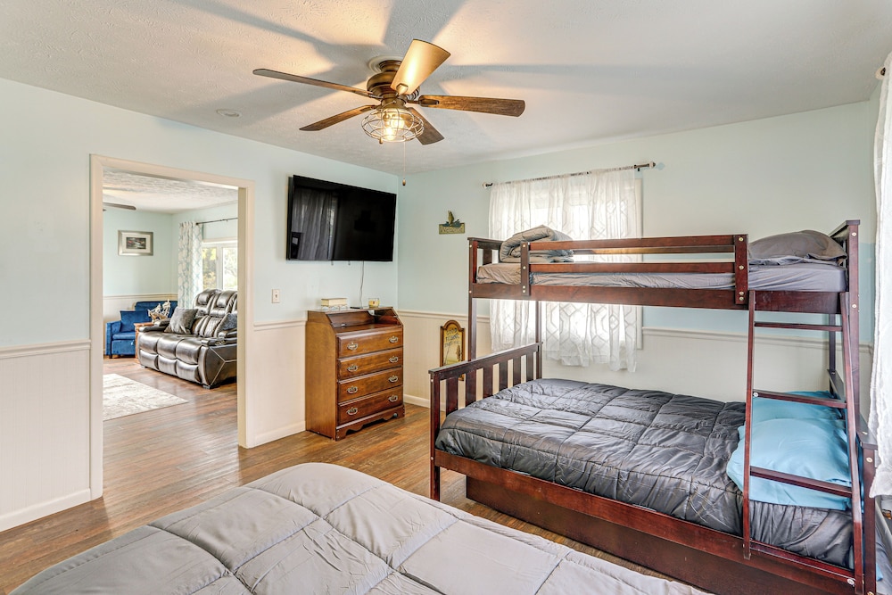 Walk to Sandusky Bay: Home w/ Hot Tub & Fire Pit!