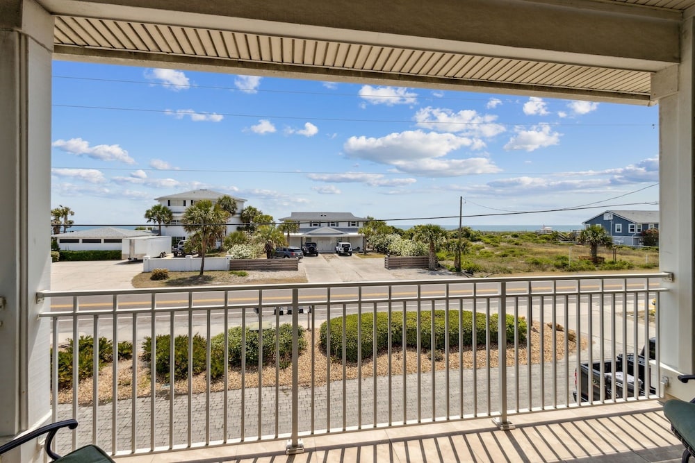 1943 S Fletcher 3 Bedroom Townhouse