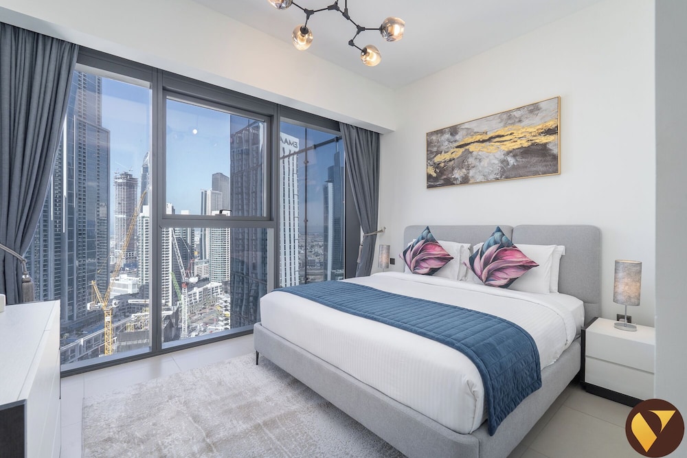 30th Floor Near Burj Khailfa Dubai Mal