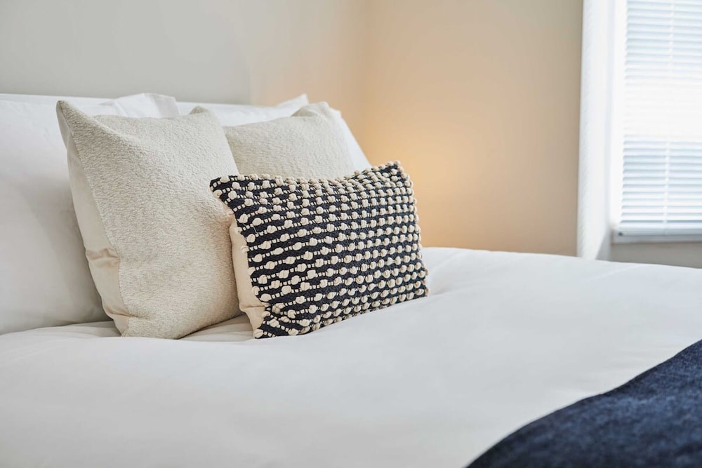 Host Stay Norton House