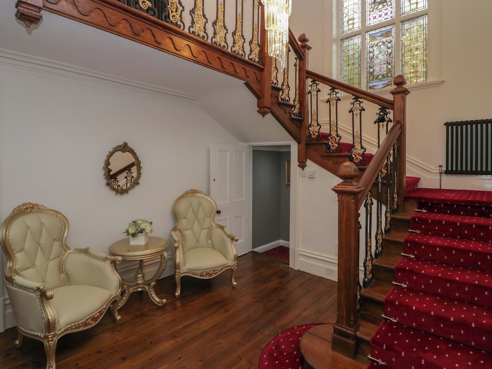Beechgrove Manor