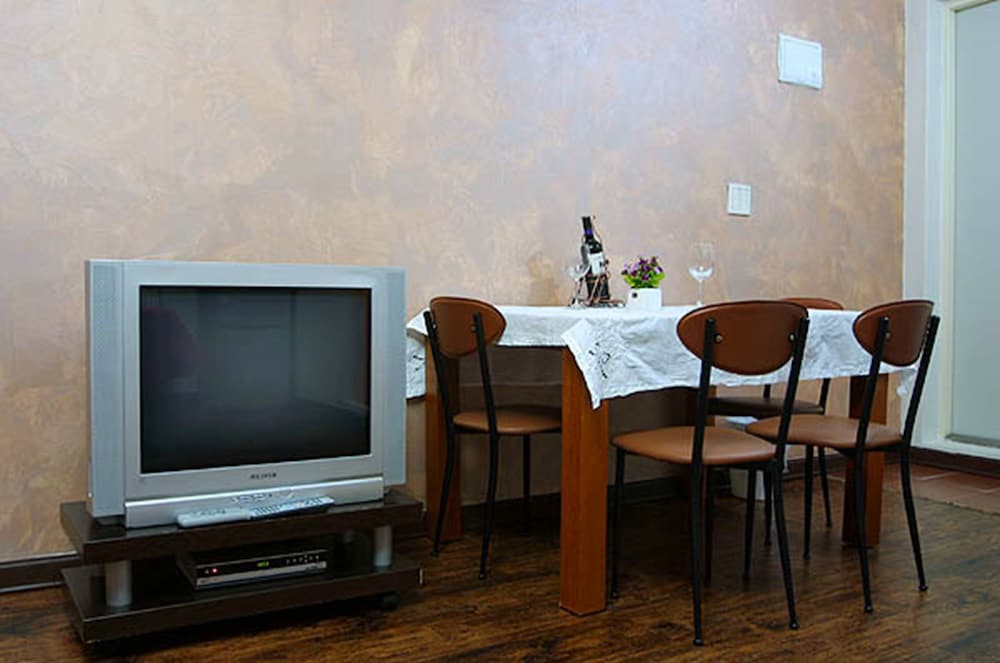 Mari Sea Ever Pension