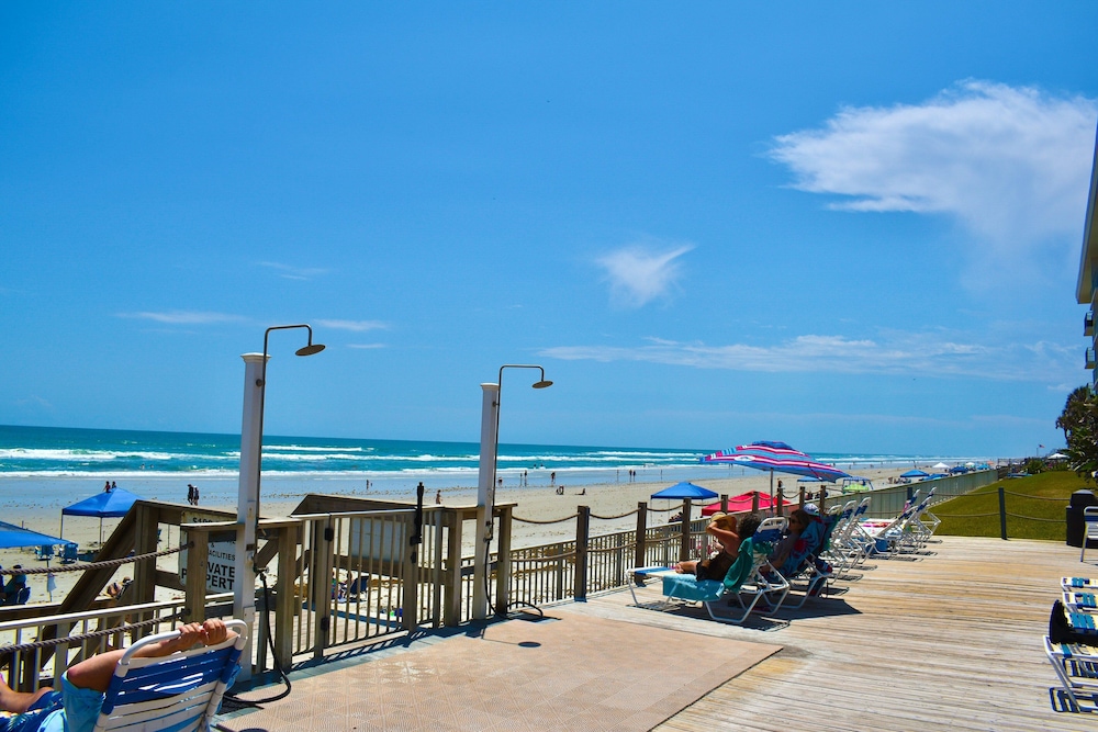 Sea Coast Garden I
