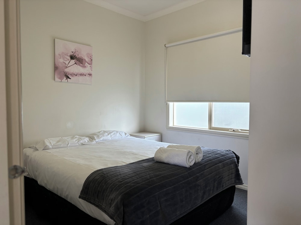 Werribee Short Stay Villas & Accommodation