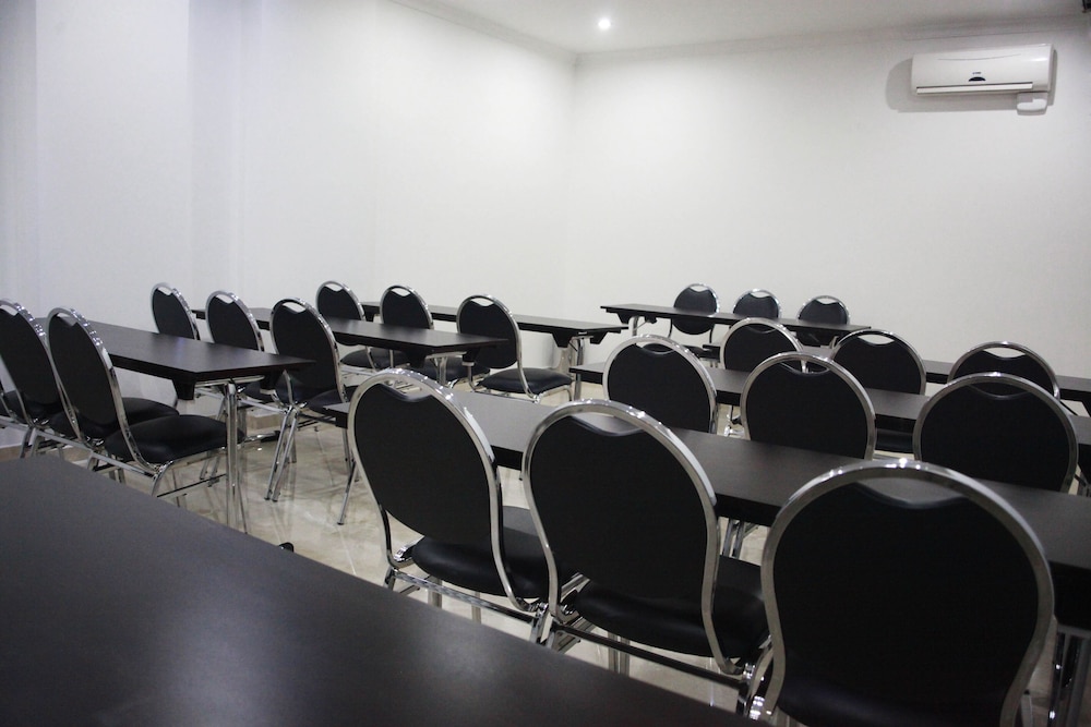 Hotel Vizcaya Plaza - Property Image 10