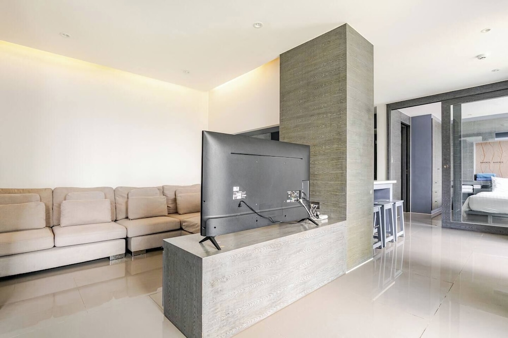 Citygate B307/8 By Villacarte