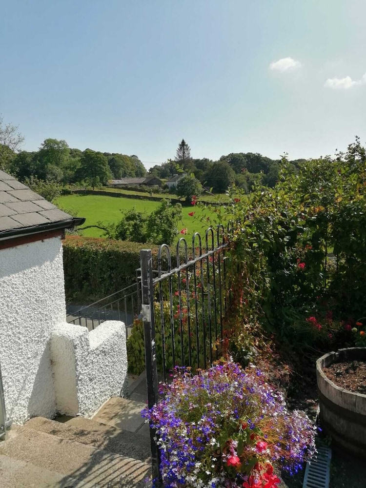 The Brown Horse Inn