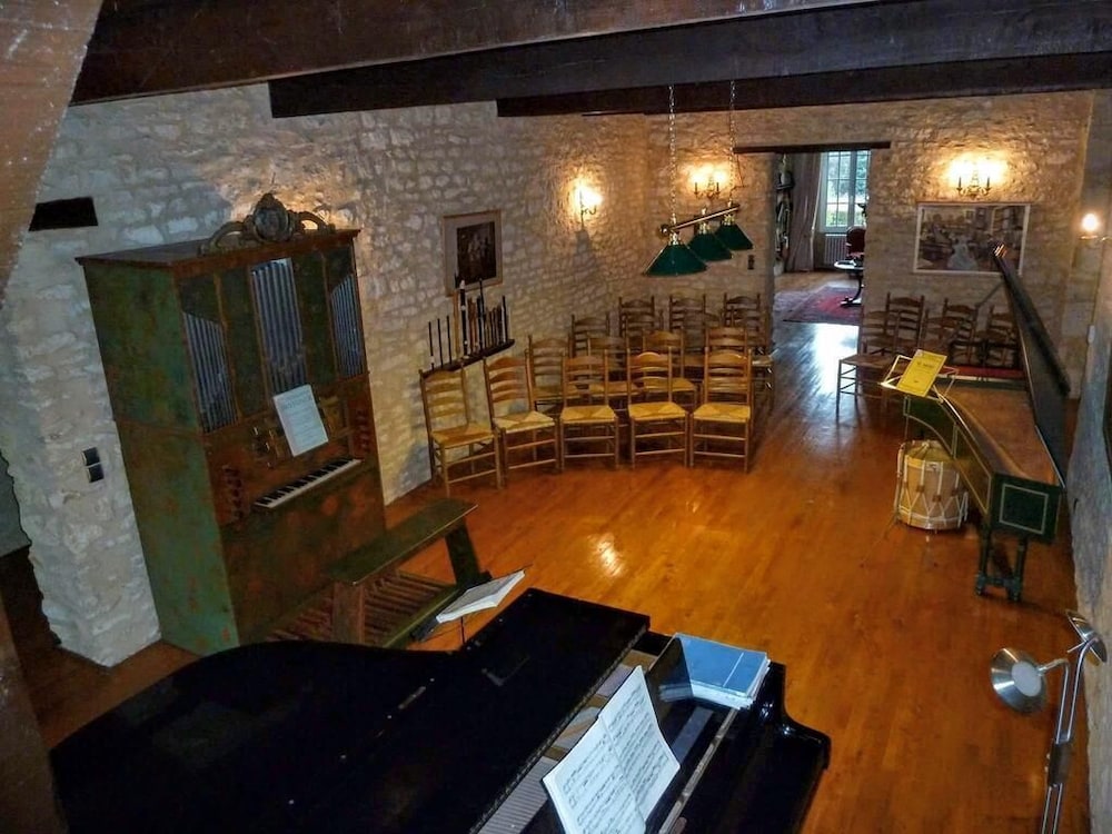 Photo 12