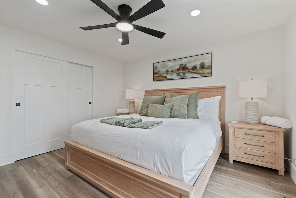 All-new Luxe Stay Views, Sauna & Hot Tub 7 Bedroom Villa