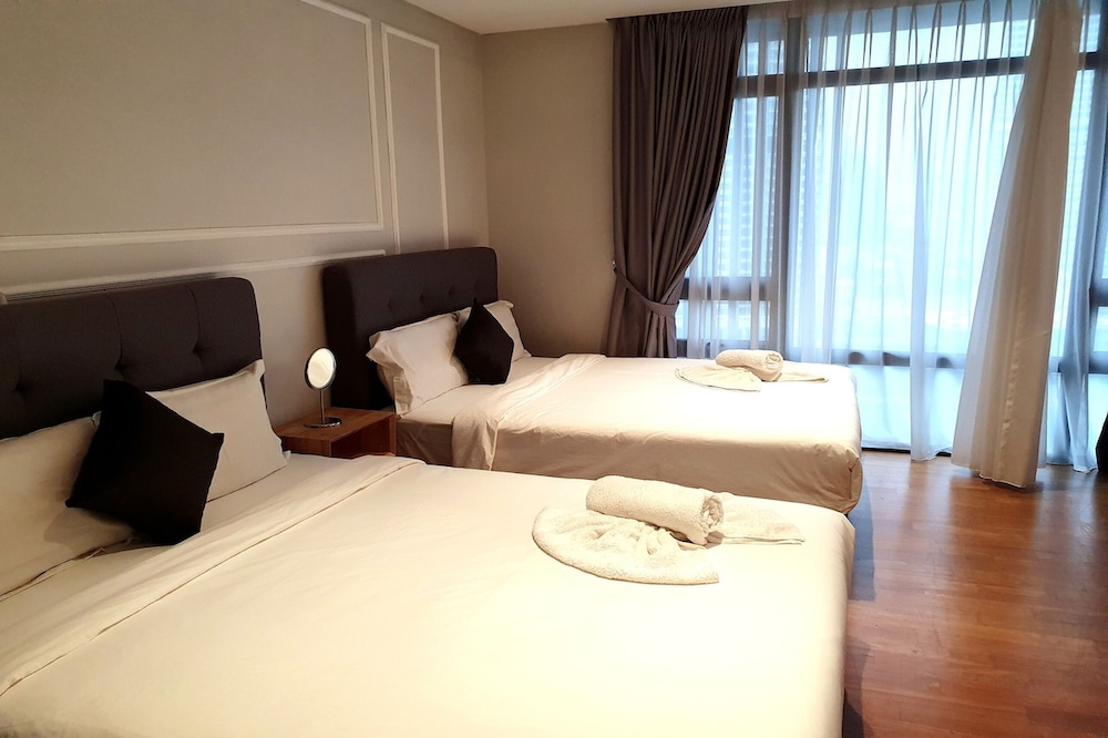 Anggun Residences by Emily in Town