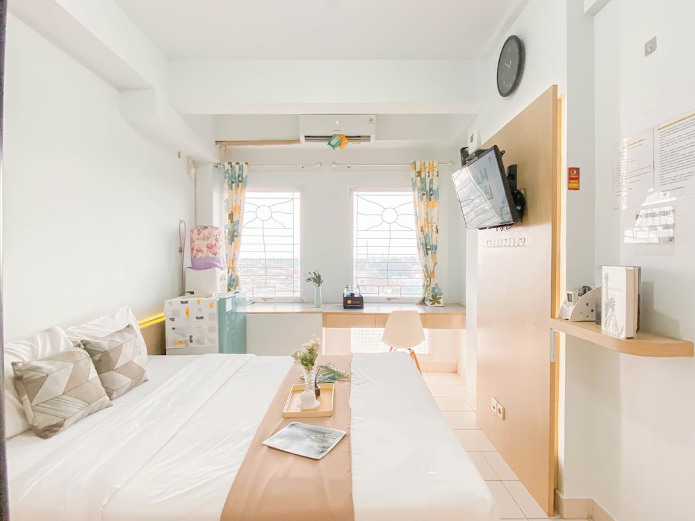 Comfy And Tidy Studio At Patraland Urbano Apartment