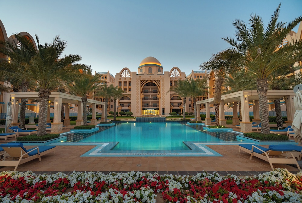 SIMPLY COMFORT Amazing BeachFront Apartments near Atlantis Waterpark