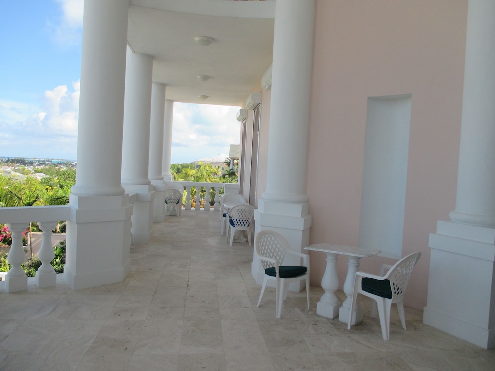 Nassau - Paradise Island Vacations - Ocean West Boutique Hotel - Property Image 22