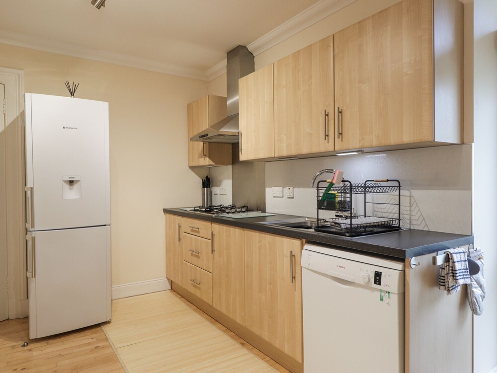 16 Fairfield Road