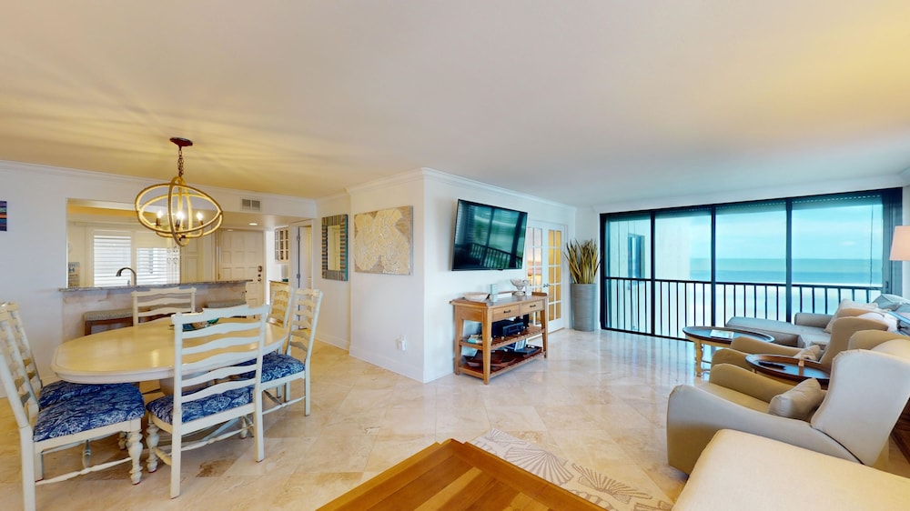 Sandarac 502b: Beachfront 3br Condo W/ Pool & Views 3 Bedroom Condo