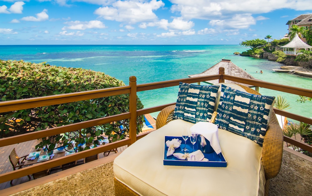 Crystal Cove Villa