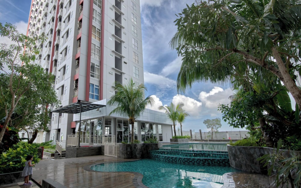 Luxurious 1BR at Vida View Makassar Apartment