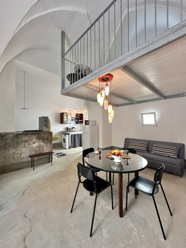 Lu Parmientu With 1 Bedrooms and 1 Bathrooms