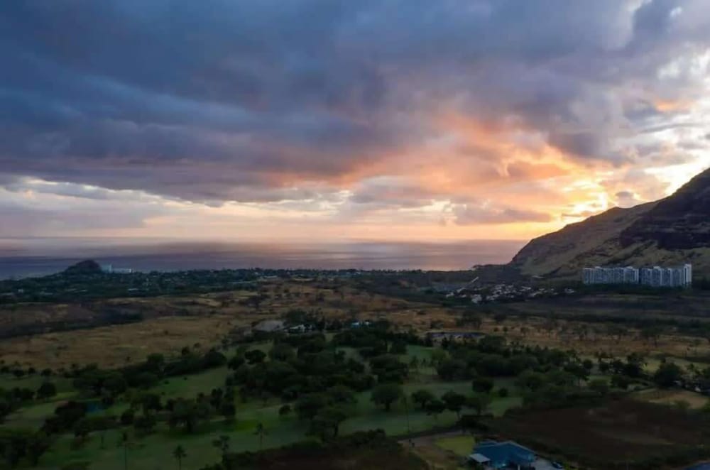 Marbella Lane Nohea Stylish Home Makaha