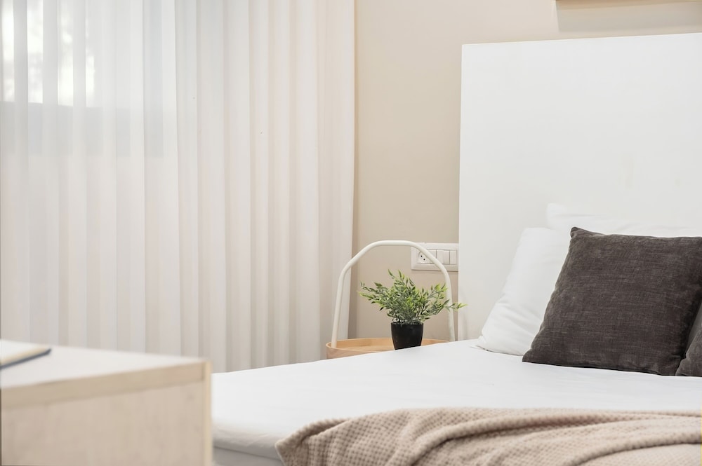 Royal Park Apt Resort by Sea N Rent
