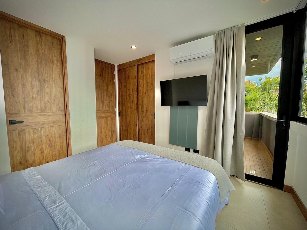 Nomadic Suites