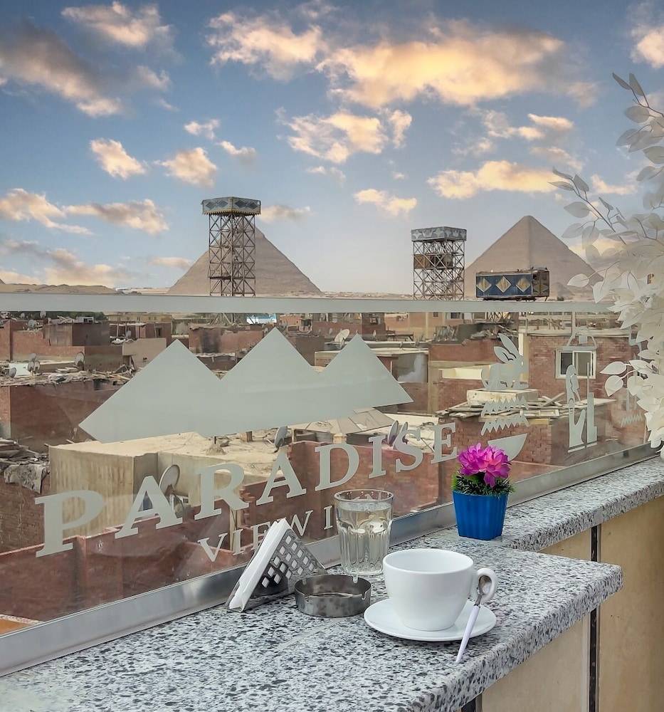 Pearl pyramids Inn