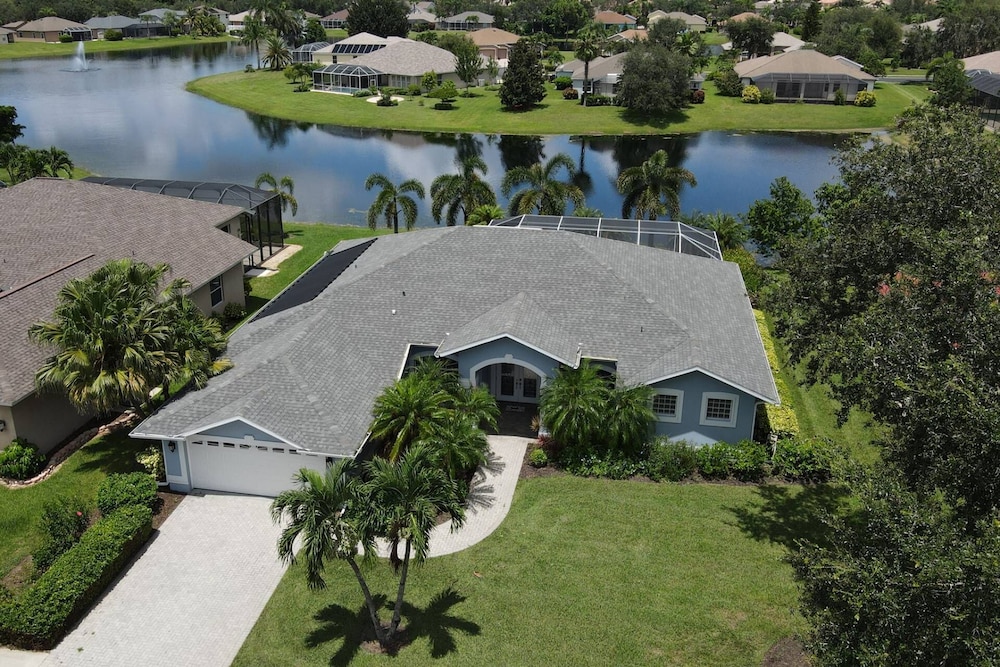 9151 Kings Cove Ct view 5