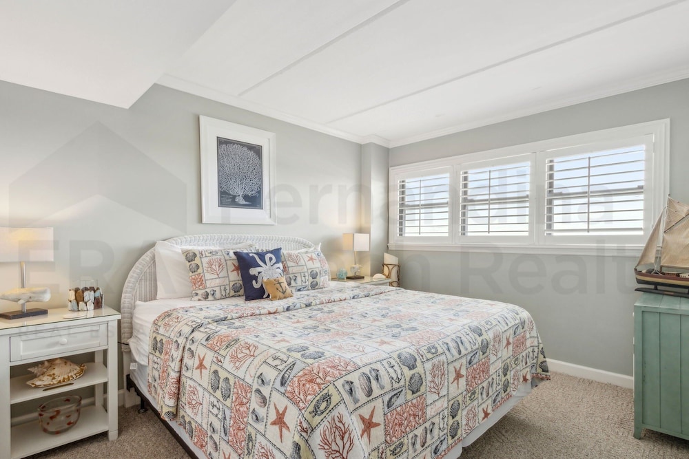 667 Amelia By The Sea 3 Bedroom Condo