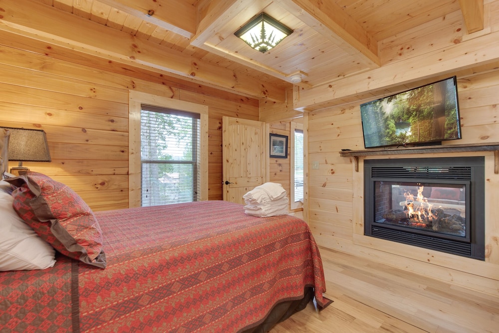 Simply Unforgettable by Jackson Mountain Rentals view 2