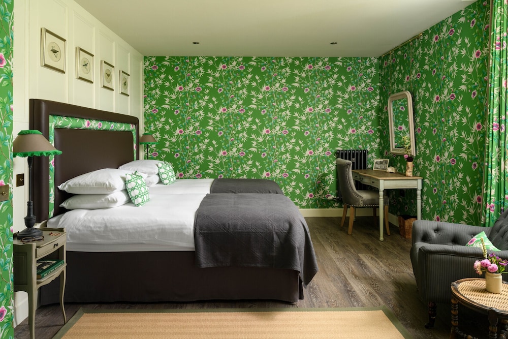 Meikleour Arms Hotel and Restaurant