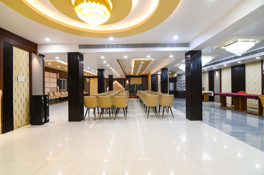 Fabhotel Cookwell