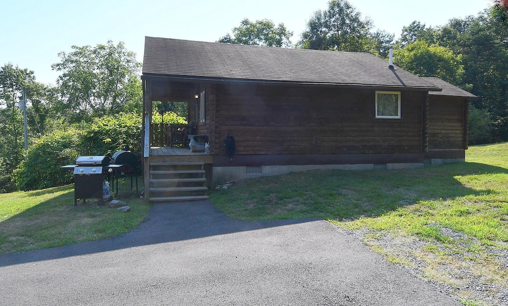 Whispering Hills - Couples Getaway - Property Image 15