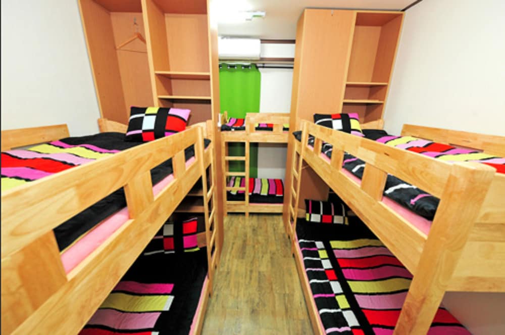 Photo 12
