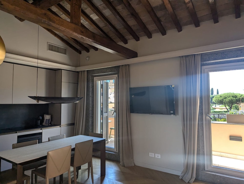 Treasurerome Eden Penthouse Suite 2BR