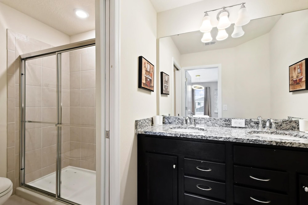 Luxury Windsor Island 7br Pool Spa Near Disney view 5