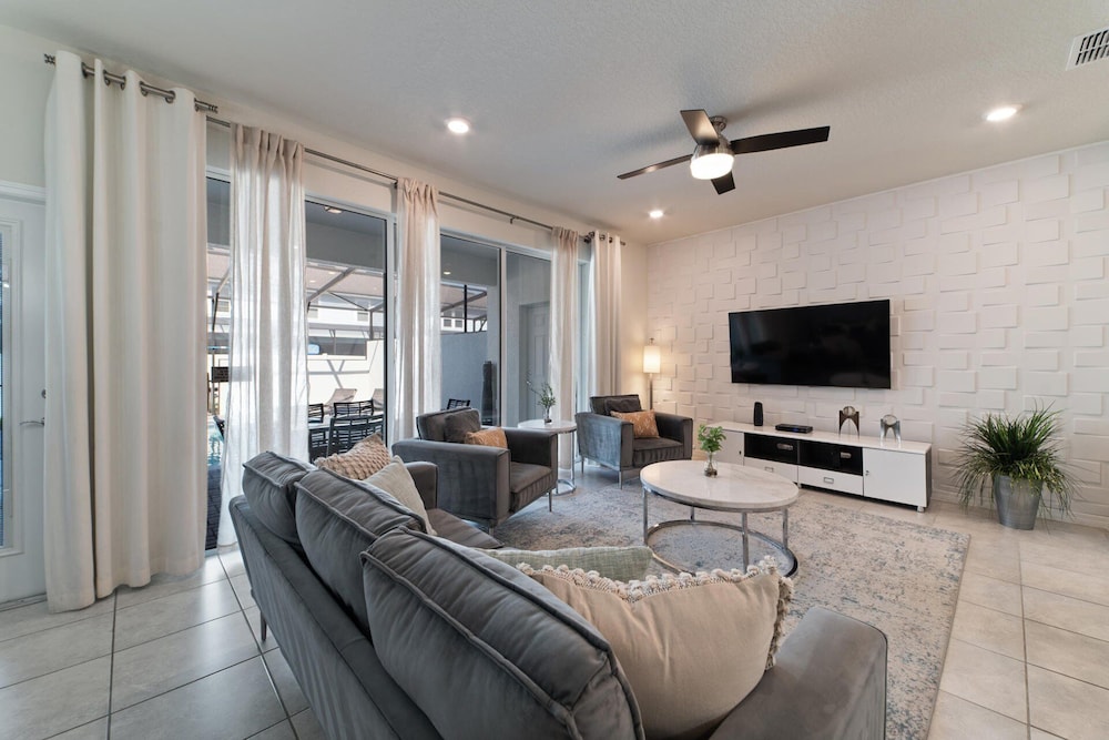 260 Jetty Way