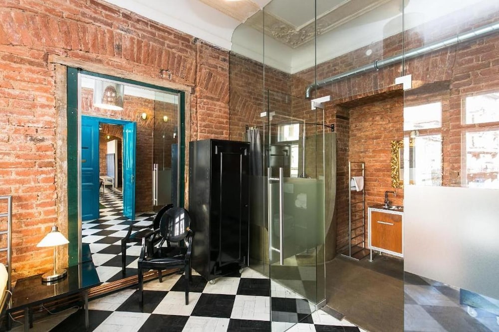 2 Bed Flat - Sleeps 3 - Wifi