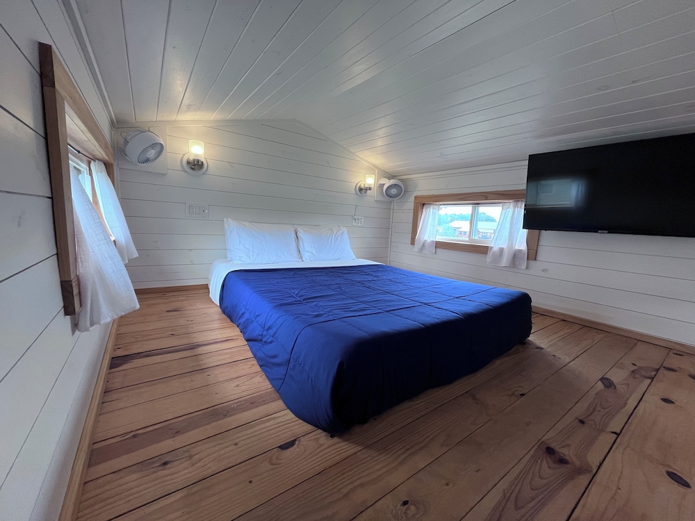 Tiny Home Resorts