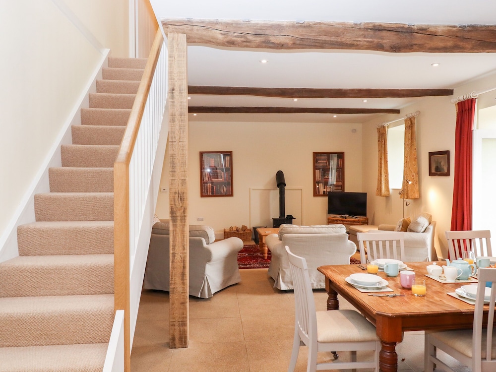 Dishcombe Cottage
