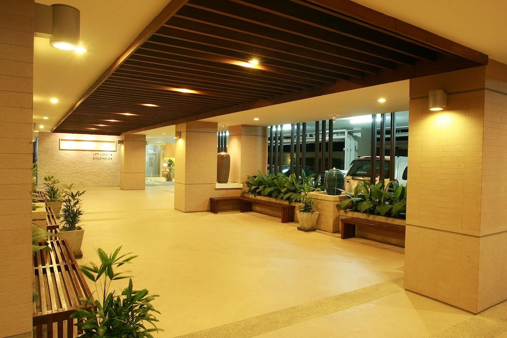 Krongthong Mansion & Hotel