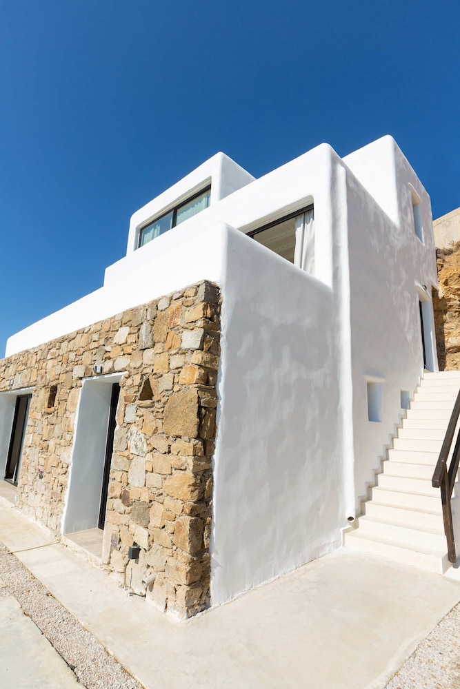 Apellon Mykonos Luxury Seaview Retreat