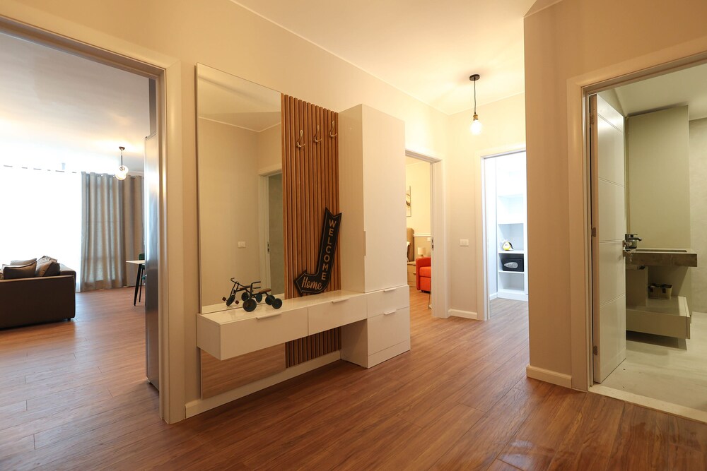 Grandstay Apartments 169